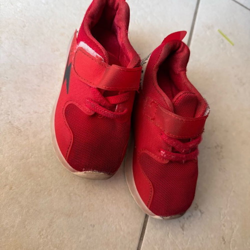 Children's sneakers No 24 used, red with mesh upper