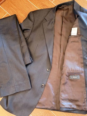 Alberto Bonazzi wool men's suit used, size 56, gray and blue