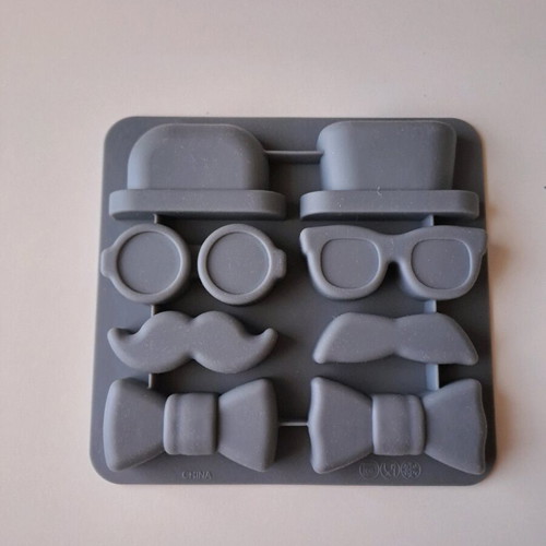 The Gentleman's Ice Tray silicone ice cube mold new