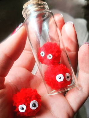 Λαμπάδα σύριγγα καινούργια χειροποίητη για το Πάσχα