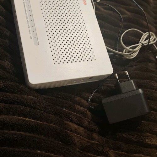 Vodafone router white like new