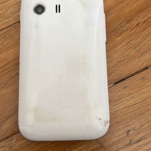 Mini Samsung smartphone like new with broken power button