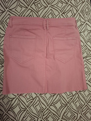 Pink Woman pink skirt, size L, waist 29