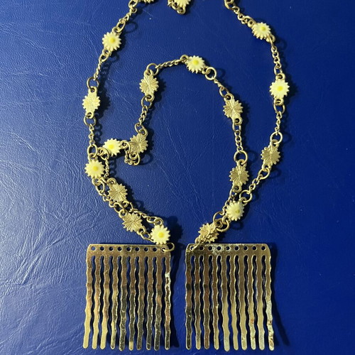 Decorative Hair Chain with Two Combs and Daisies Boho Vintage Style like new