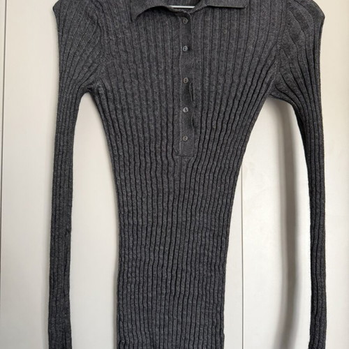 Dolce & Gabbana Vintage Ribbed Knit Henley Polo Shirt like new, grey