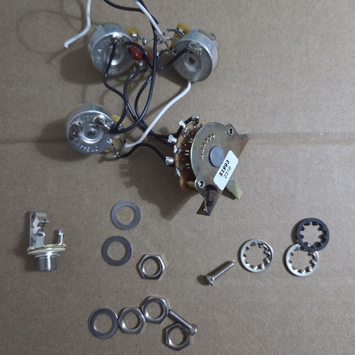 Fender Vintera II 60s Stratocaster Wiring Kit like new