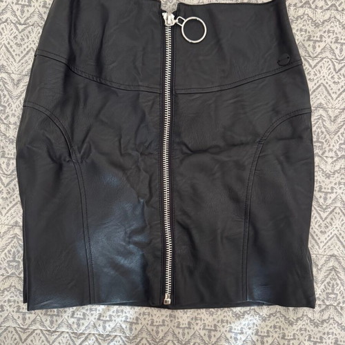 Bsb leather skirt like new, black, size S