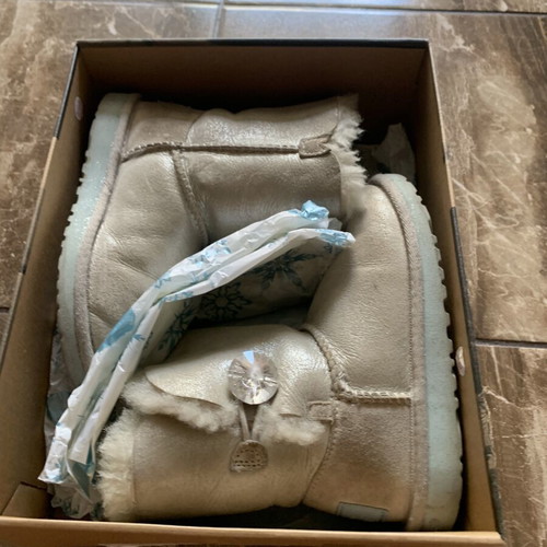 Ugg x Disney Frozen boots size 30 used, grey