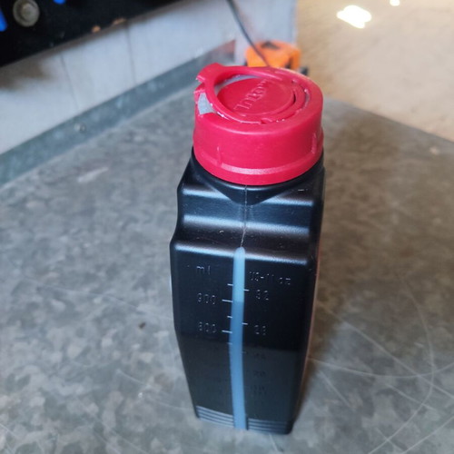 Motul Scooter Expert 2T semi-synthetic oil like new, 900 ml