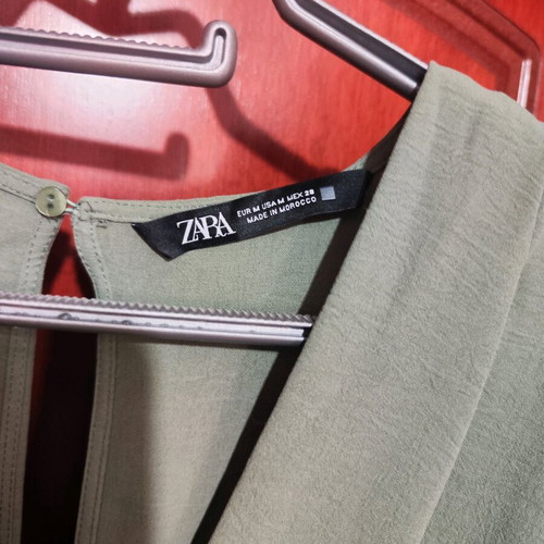 Zara jumpsuit with belt like new, size S