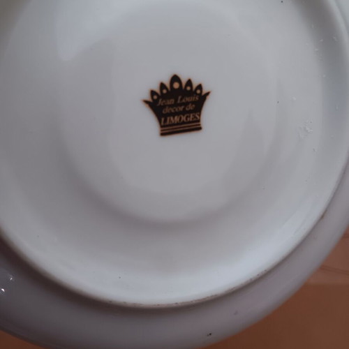 Set of 3 small plates used