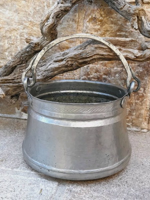 Σφυρήλατη παλιά καρδάρα γανωμένη, σαν καινούργιο, χειροποίητη από χαλκό