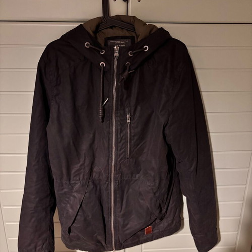 Jack & Jones jacket size M black with hood like new
