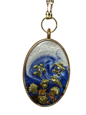Sea jewelry new with gold steel chain and pendant