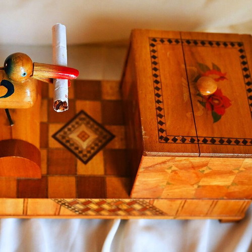 Wooden Tobacco Box used with Bird Offering Cigarette