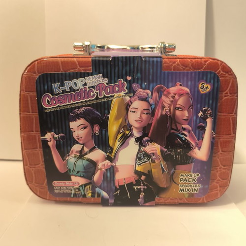 Children's K-Pop Style Makeup Case new in box