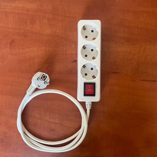 Safety Power Strip 3 Sockets used with Switch and 1.3m Cable