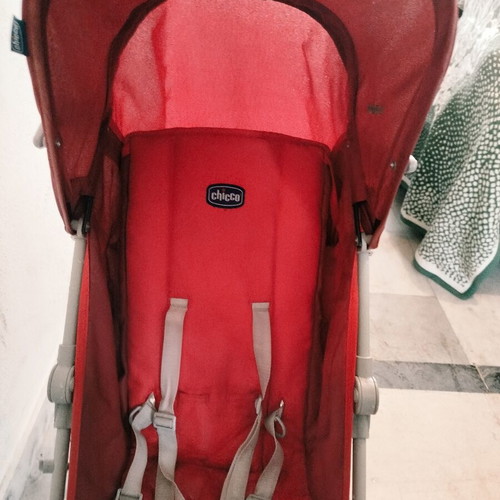 Chicco lightweight stroller used with adjustable backrest and double wheels