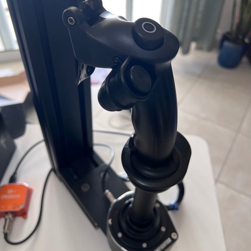Joystick KG12 Gen.1 Grip with Gunfighter Mk.II and Desk Mount like new