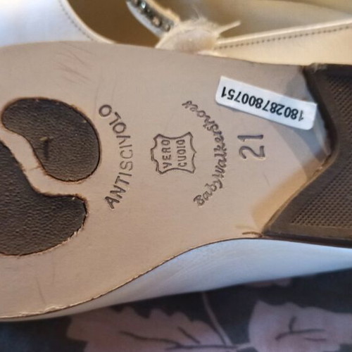 Baby Walker baptism shoes size 21 like new