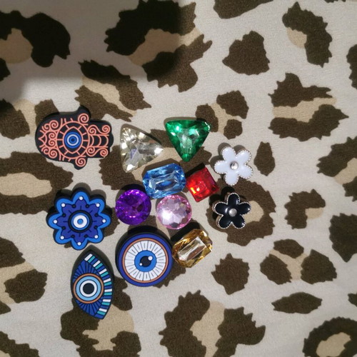 Charms for Crocs new, pack of 13 with eyes and gems