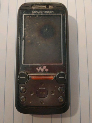 Sony Ericsson W850i μεταχειρισμένο για ανταλλακτικά, μη λειτουργικό