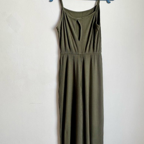 Bershka khaki one-piece like new, size S
