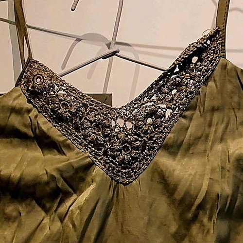 Set satin matte strap top and pants new, khaki