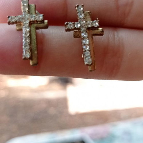 Cross earrings used with small diamonds
