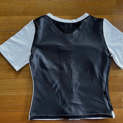 Vassalli vintage t-shirt like new, black and white with beige details