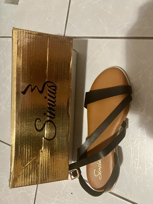New black platform sandals, size 39, with box