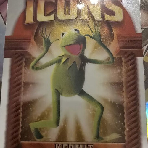 Kermit Topps Chrome Disney card like new