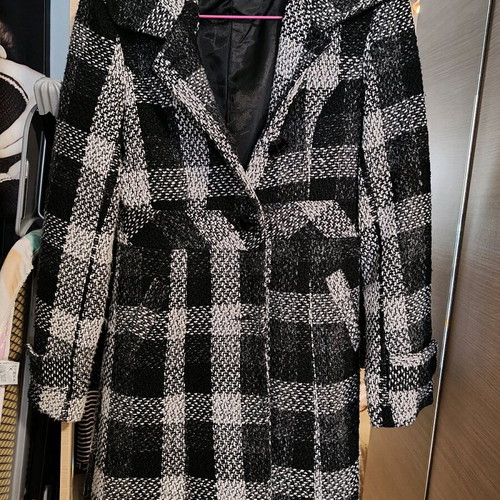 Sweet Miss black and white coat slim fit like new, S-M