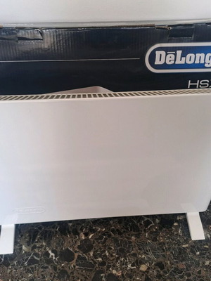 Delongi HSX 2000W space heater like new