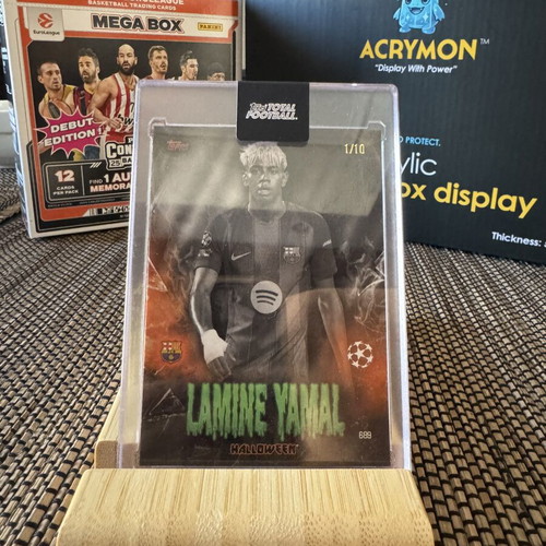 Lamine Yamal 2025-26 Topps Total Football Halloween #689 card new