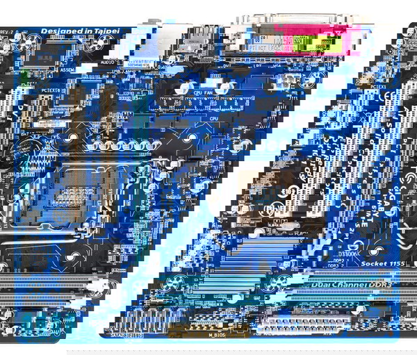 motherboard GIGABYTE GA-H61M-S2PV & δώρο ssd intel 80gb