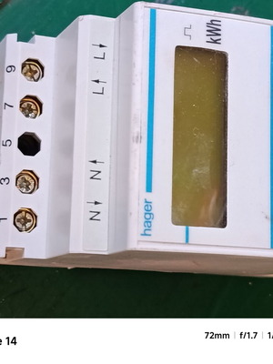 Hager EC 110 еднофазен цифров електромер, 230V 32A