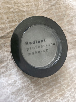 Radiand eyeshadow like new