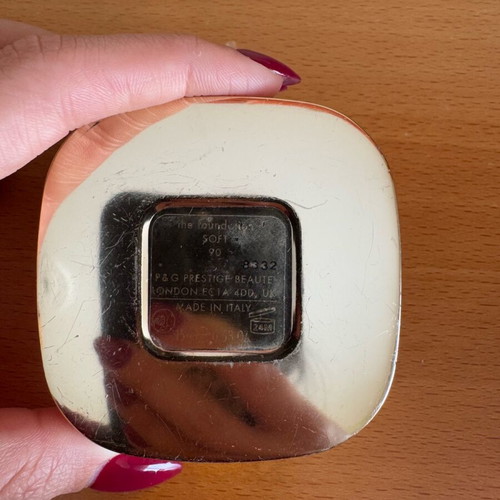 Dolce & Gabbana powder case used