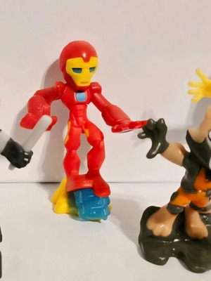 Kinder Marvel 2020 like new