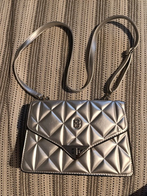Bag to Bag shoulder bag like new, silver