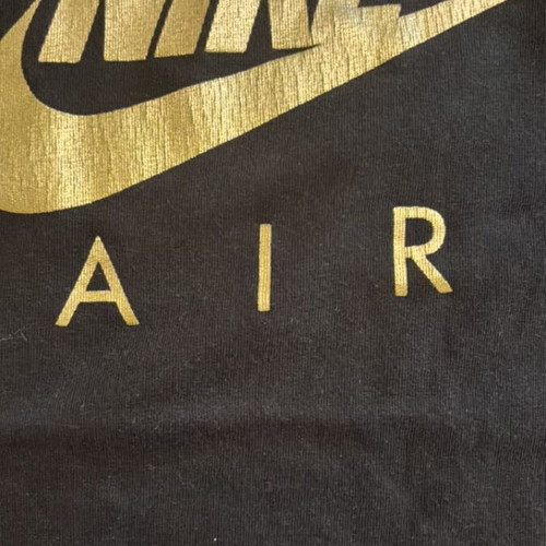 Nike T-shirt for girls 137-146 cm used, black and gold with stain