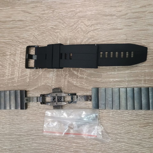 Huawei Watch GT2 accessories like new with original box and manual