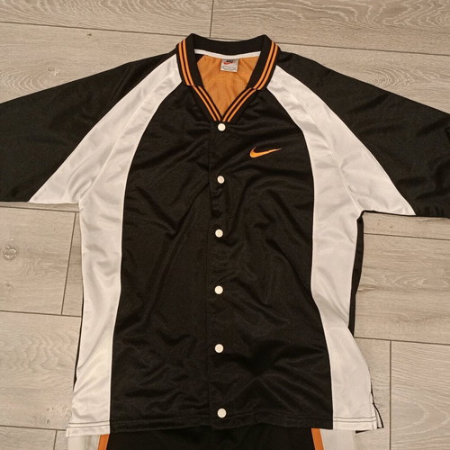 Vintage Nike short-sleeve shirt size M used