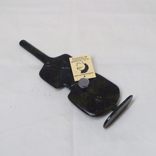 Handmade bronze sculpture new, 16.5 cm height