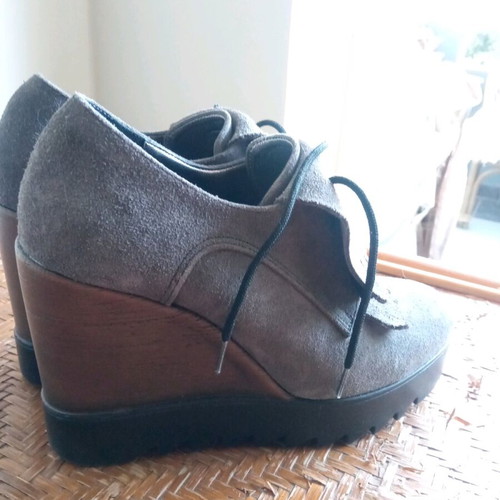 Platform shoes genuine leather size 37 like new, dark gray
