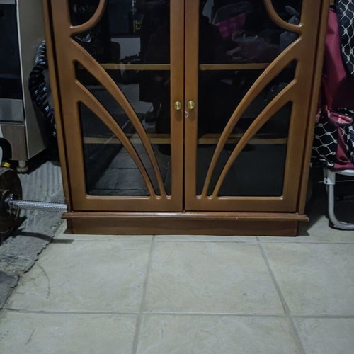 TV cabinet like new, dimensions 80x47x80