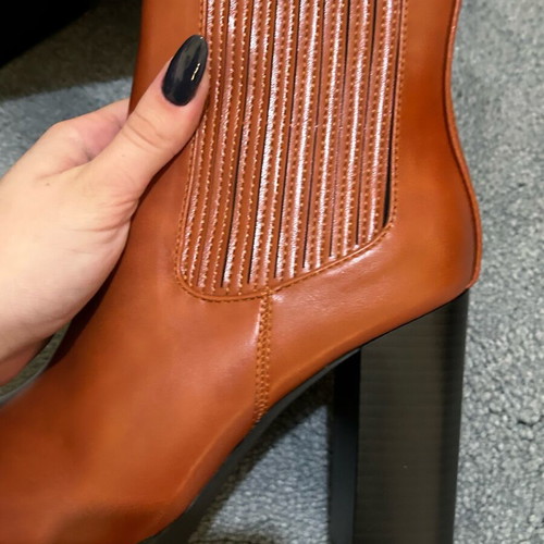 Boots shoes brown new, size 39