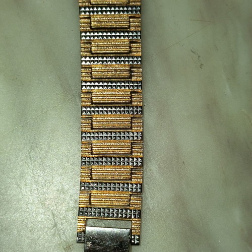 Orient quartz women's watch like new, gold and silver