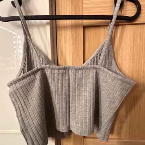 Crop top gray size M like new
